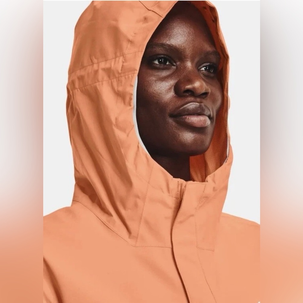Under Armour Jacket - Picture 3 of 11